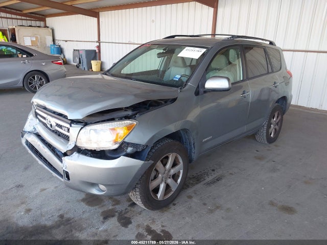 Toyota RAV4 Limited V6