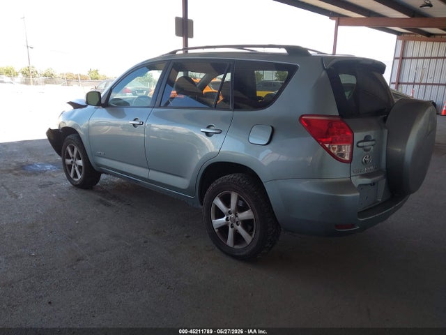 Toyota RAV4 Limited V6