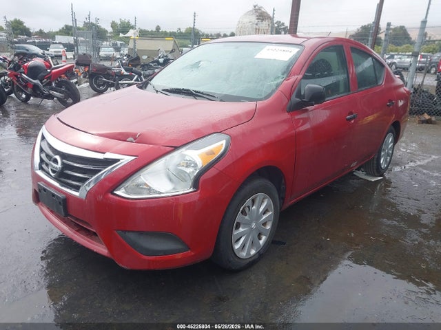Nissan Versa 1.6 S+
