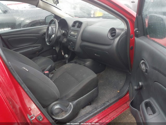 Nissan Versa 1.6 S+