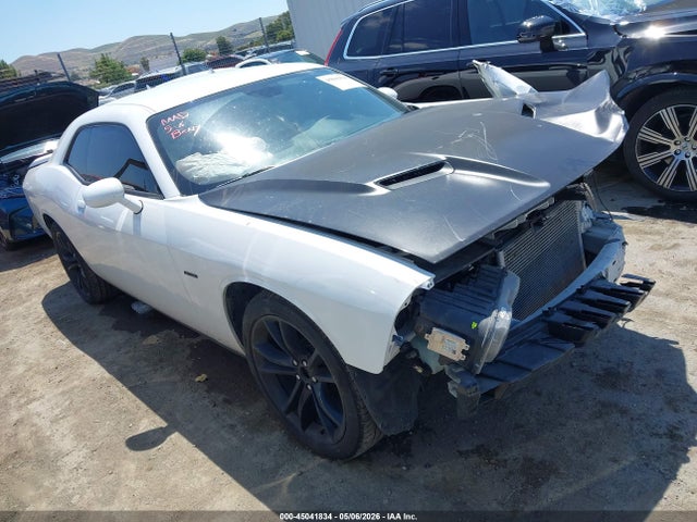 Salvage Dodge Challenger Image