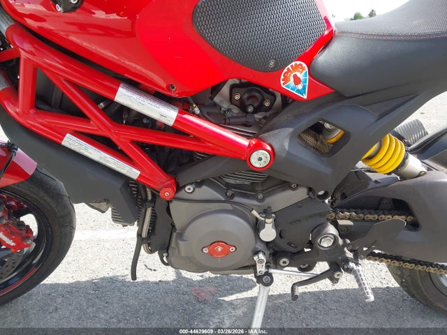 Ducati Monster 1110