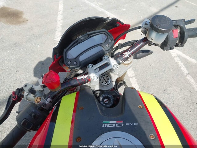 Ducati Monster 1110