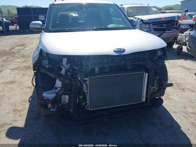 Kia Soul S