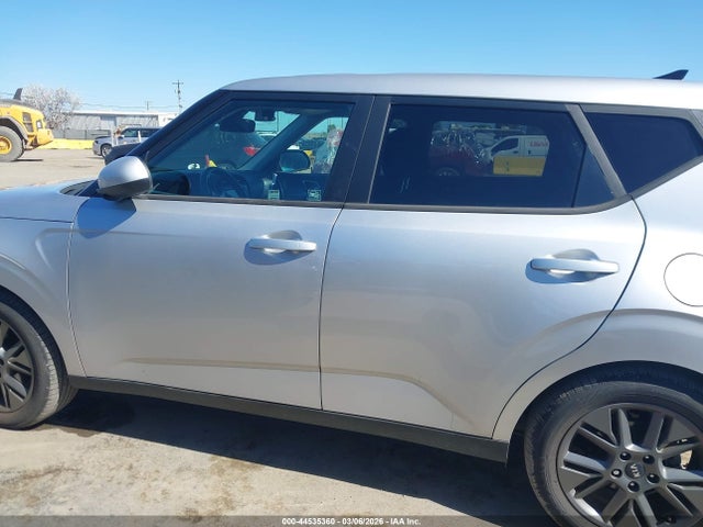 Kia Soul S