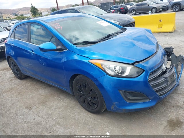 Salvage Hyundai ELANTRA Image