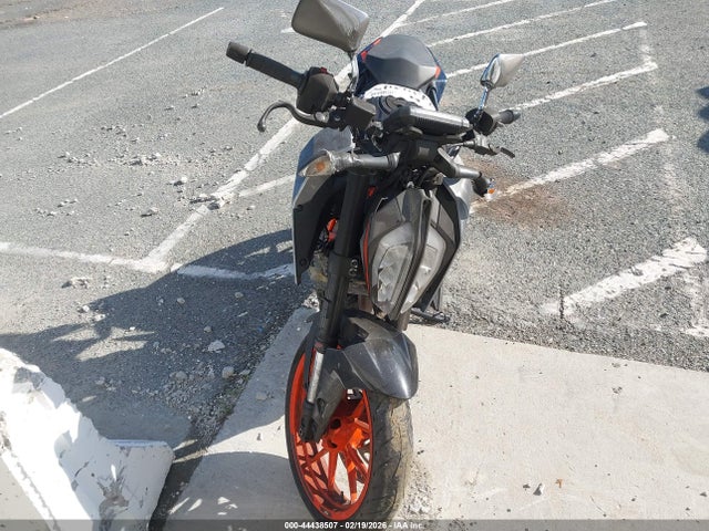 KTM 390 Duke
