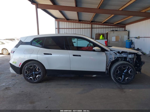 BMW iX Xdrive50