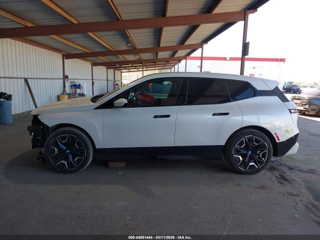 BMW iX Xdrive50