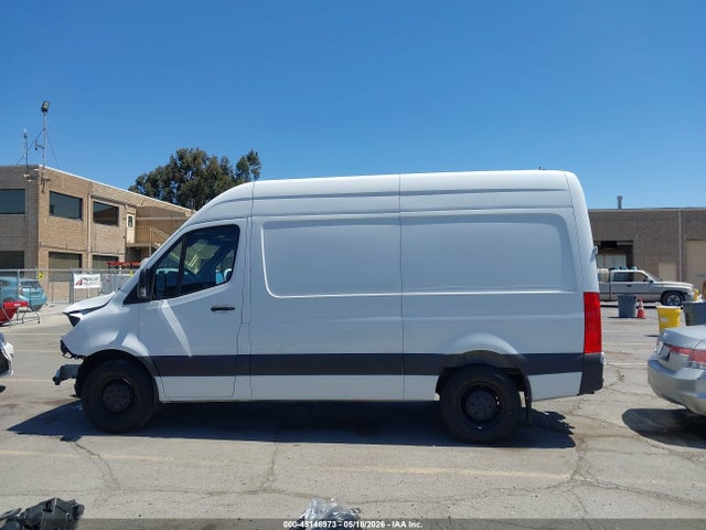 Mercedes-Benz Sprinter 2500 Standard Roof V6