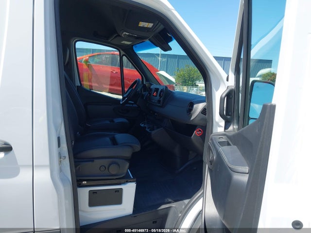 Mercedes-Benz Sprinter 2500 Standard Roof V6
