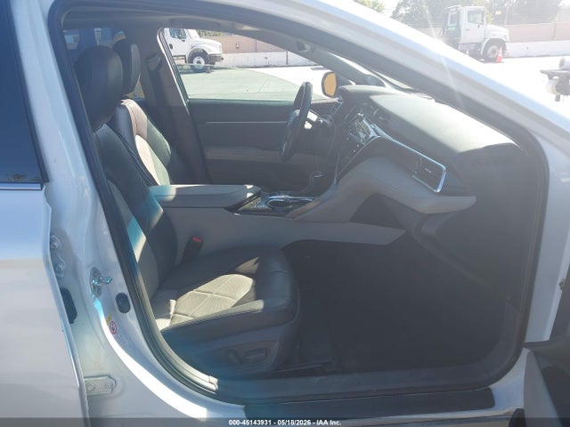 Toyota Camry Xle V6