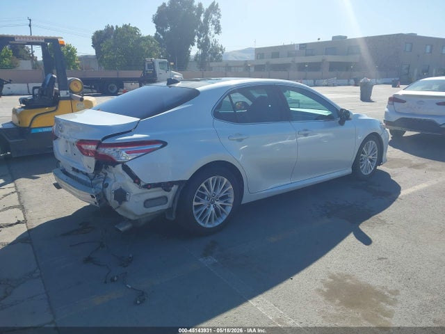 Toyota Camry Xle V6