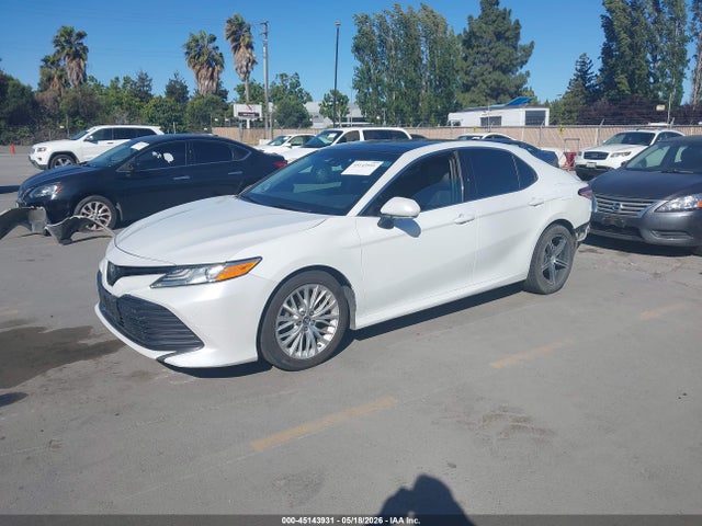 Toyota Camry Xle V6