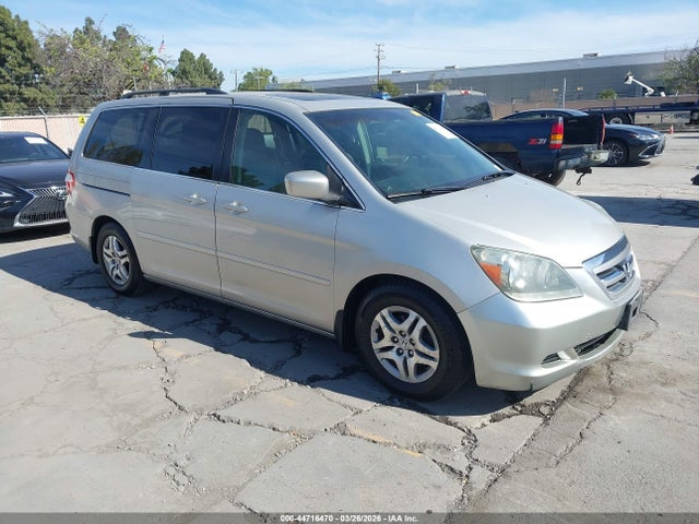 Salvage Honda Odyssey Image