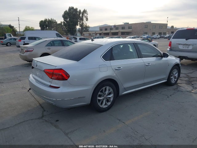 Volkswagen Passat 1.8t S