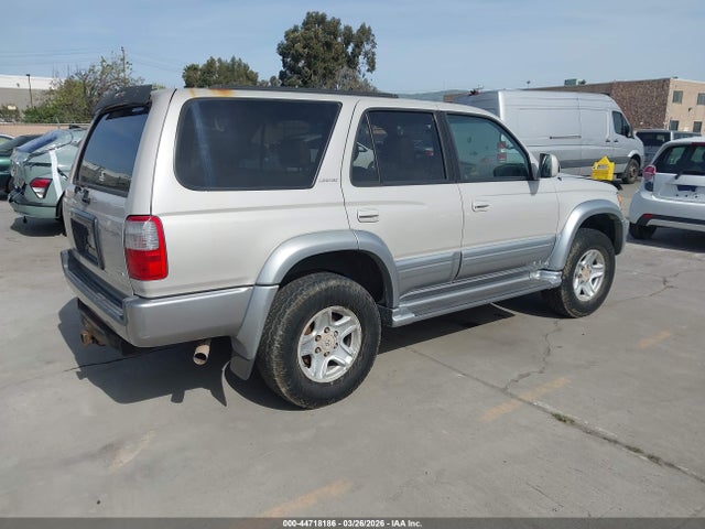 Toyota 4Runner Limited V6