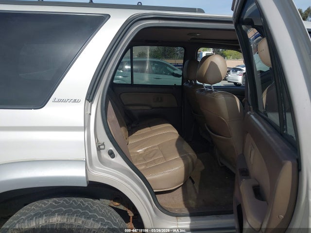 Toyota 4Runner Limited V6