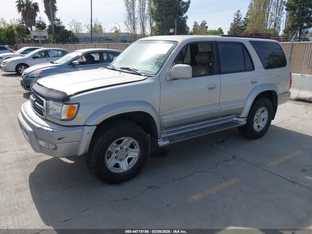 Toyota 4Runner Limited V6