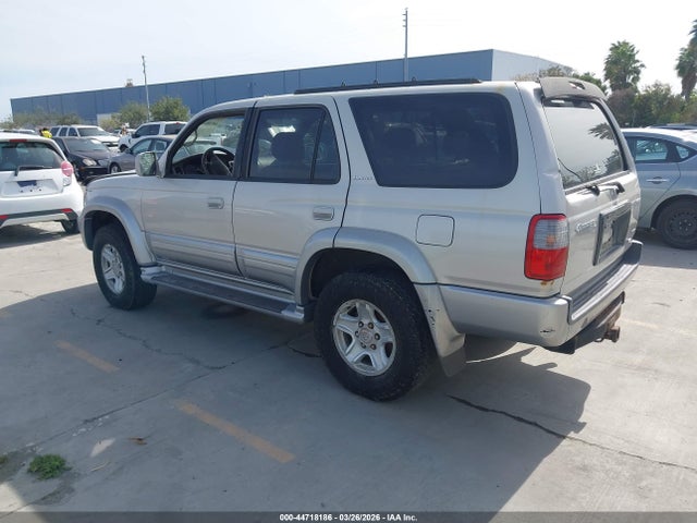 Toyota 4Runner Limited V6