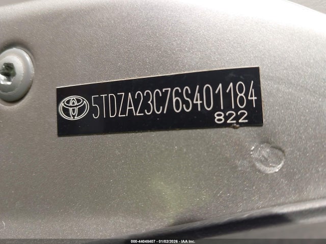 Toyota Sienna Le