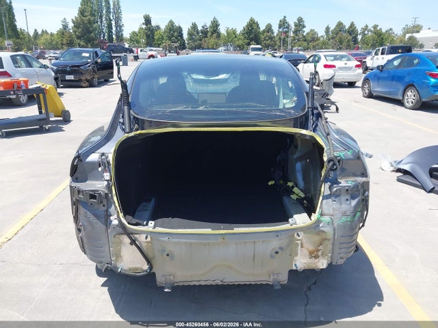 Tesla Model 3 Rear-wheel Drive