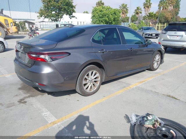 Toyota Camry Le