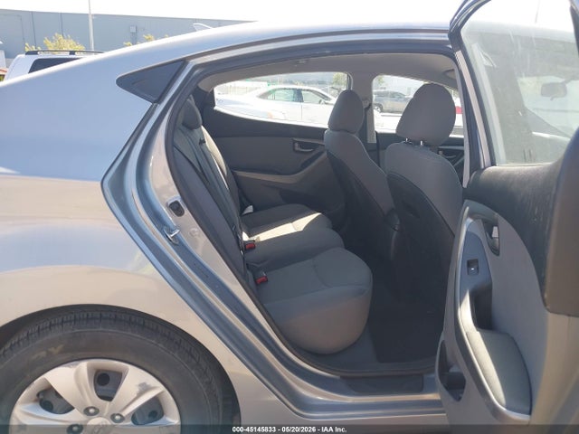 Hyundai ELANTRA Se