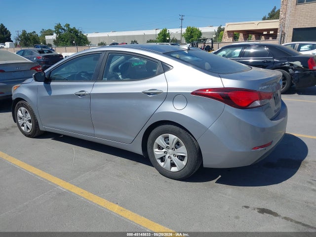 Hyundai ELANTRA Se