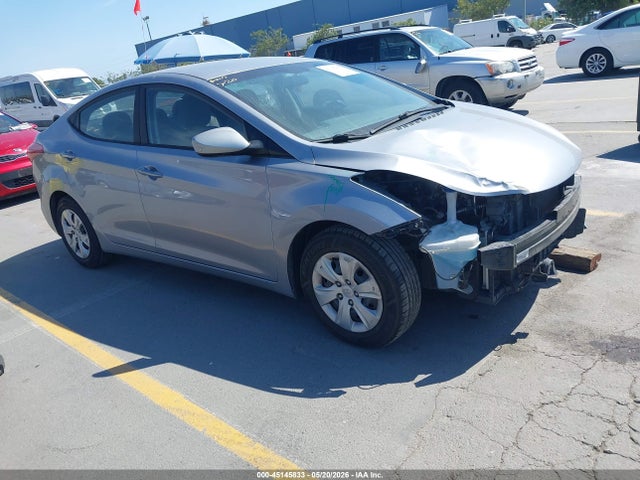 Salvage Hyundai ELANTRA Image