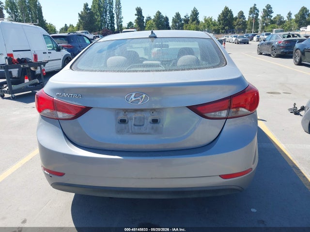 Hyundai ELANTRA Se