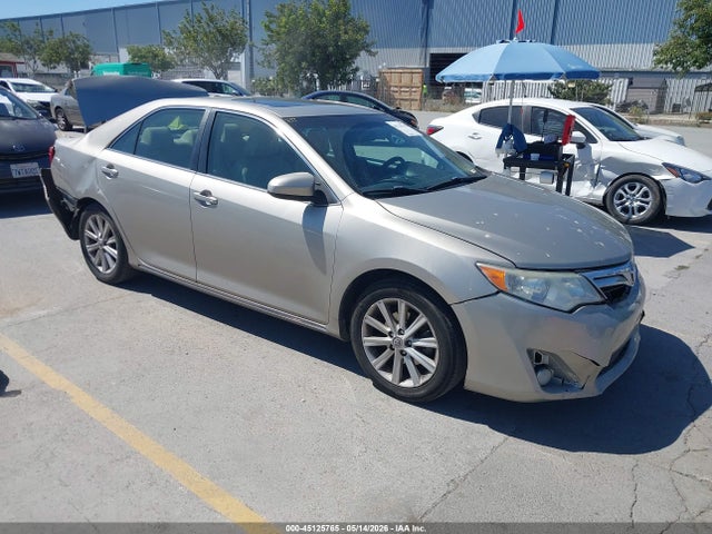 Salvage Toyota Camry Image