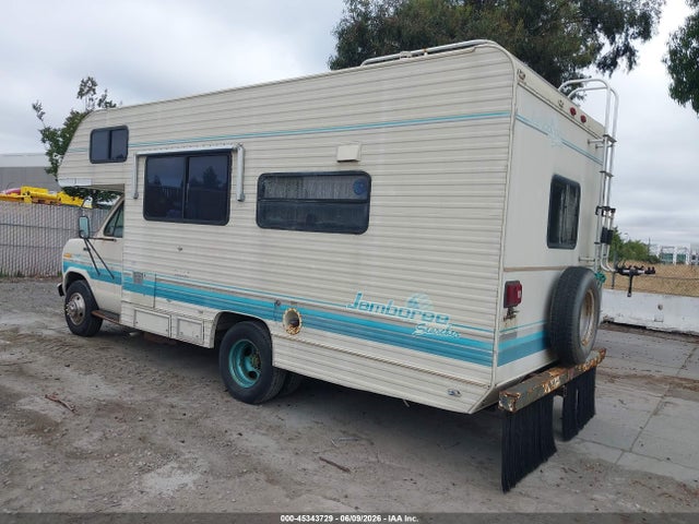 Ford Econoline E350 Cutaway Van