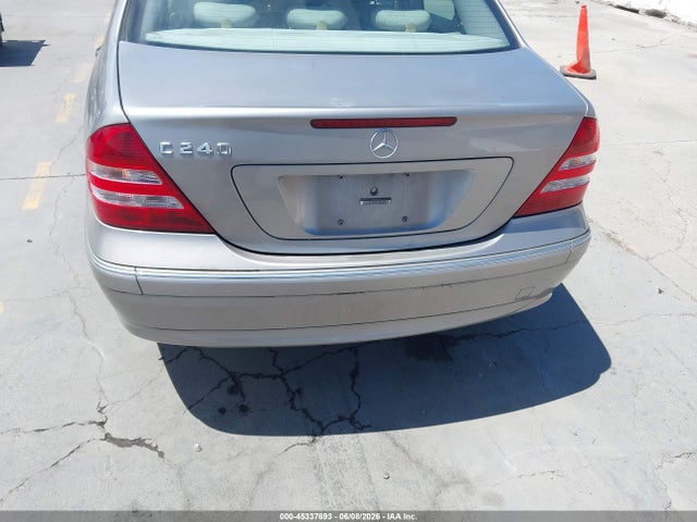 Mercedes-Benz C-Class Luxury