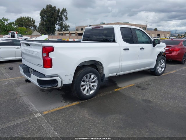 Chevrolet Silverado 1500 2wd  Standard Bed Custom