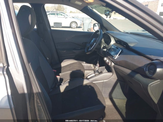 Nissan Kicks S Xtronic Cvt