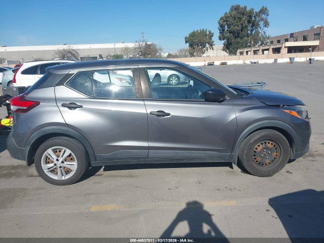 Nissan Kicks S Xtronic Cvt
