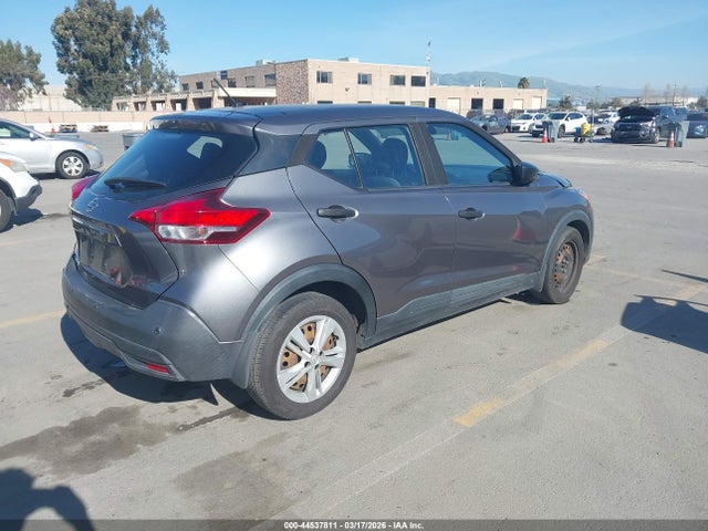Nissan Kicks S Xtronic Cvt