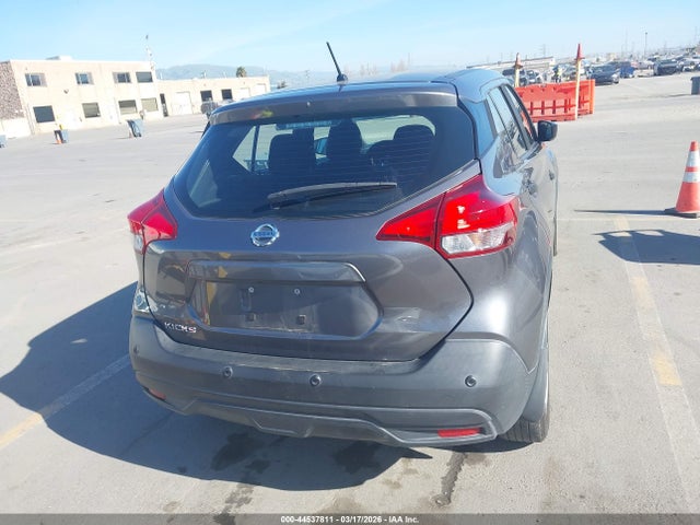 Nissan Kicks S Xtronic Cvt