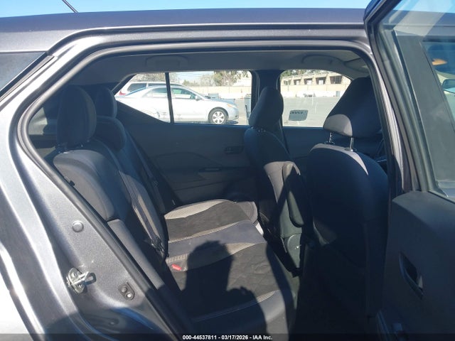 Nissan Kicks S Xtronic Cvt