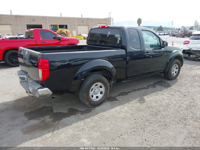 Nissan Frontier S
