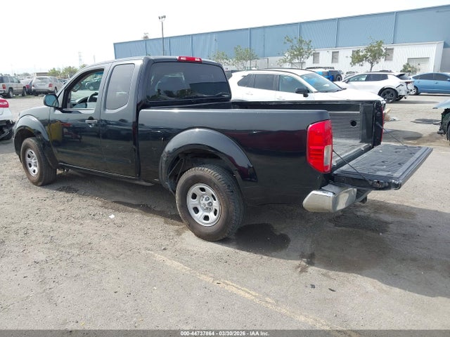 Nissan Frontier S