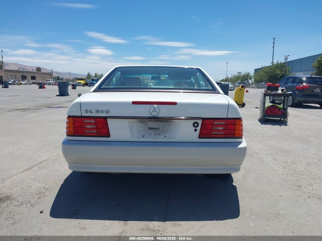 Mercedes-Benz S-Class 320