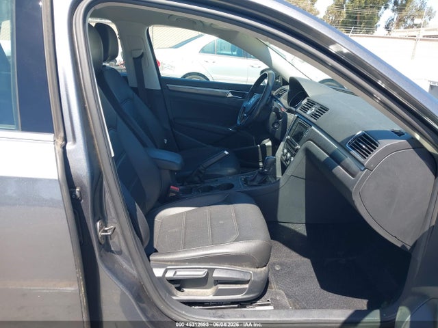 Volkswagen Passat 1.8t R-line