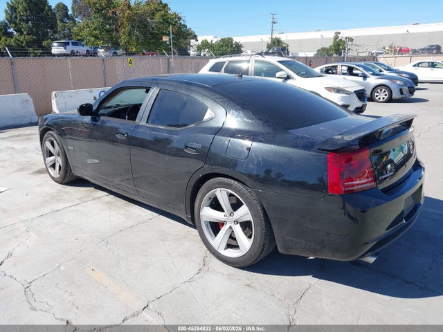 Dodge Charger Srt8