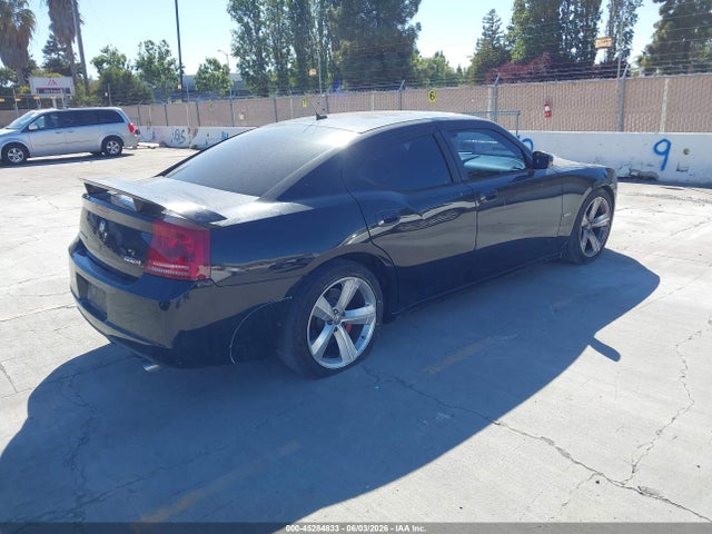 Dodge Charger Srt8
