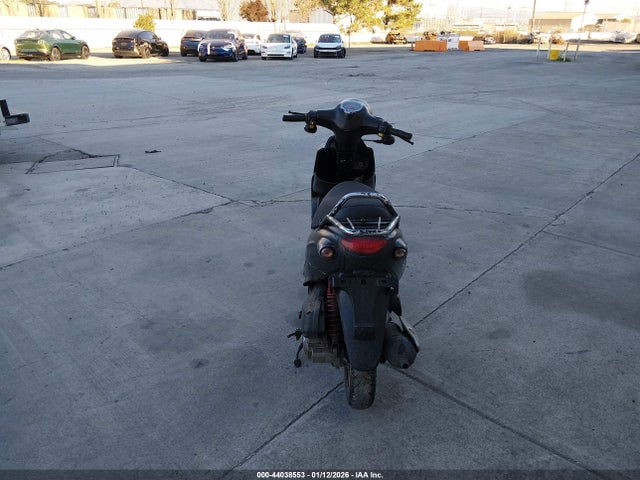 Genuine Scooter Co. Buddy 125