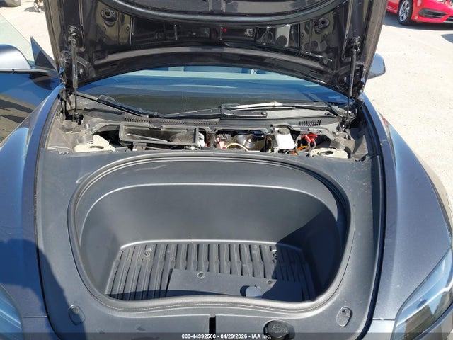 Tesla Model 3 Long Range All-wheel Drive