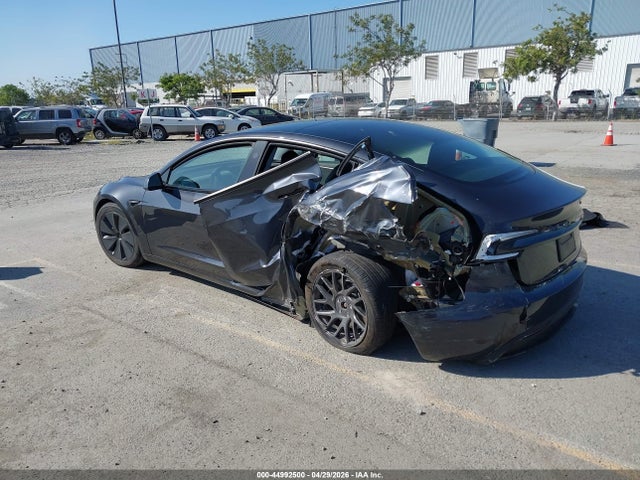 Tesla Model 3 Long Range All-wheel Drive