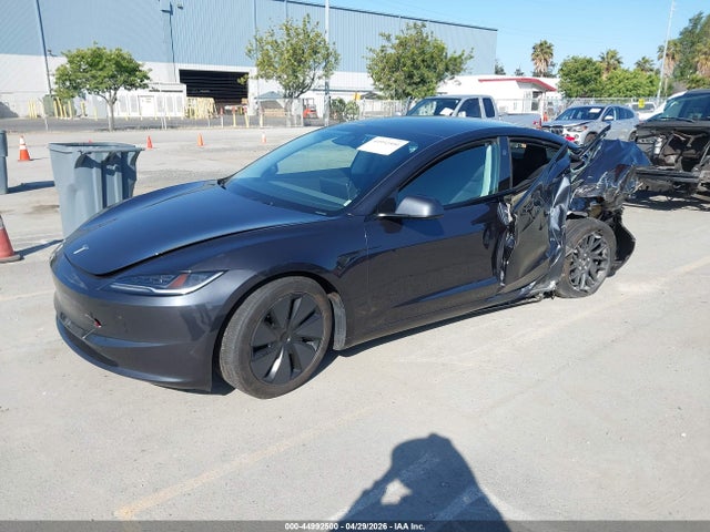 Tesla Model 3 Long Range All-wheel Drive